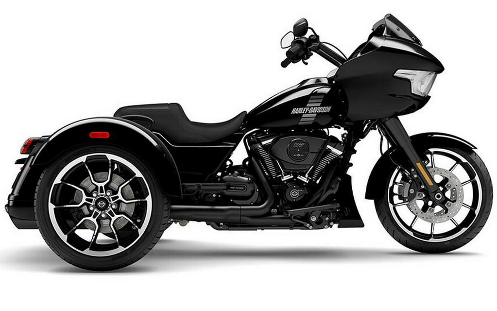2026 Harley-Davidson® Road Glide 3 Vivid Black