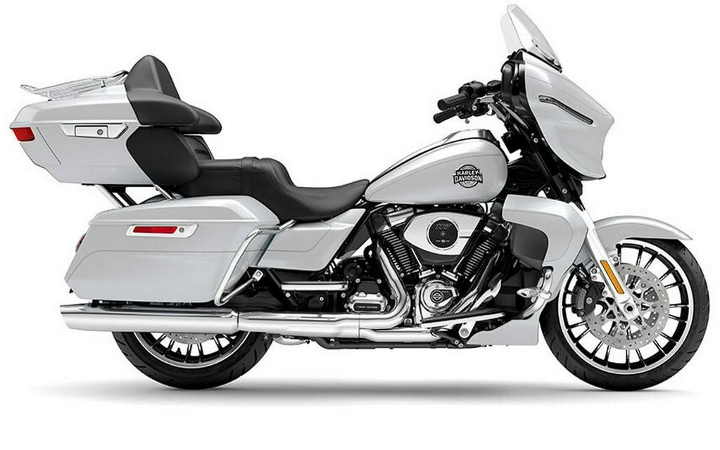 2026 Harley-Davidson® Street Glide Limited White Onyx Pearl Chrome Trim