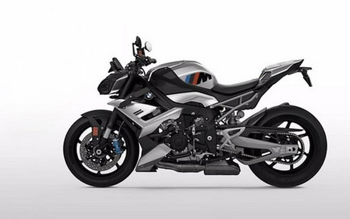 2026 BMW M 1000 R