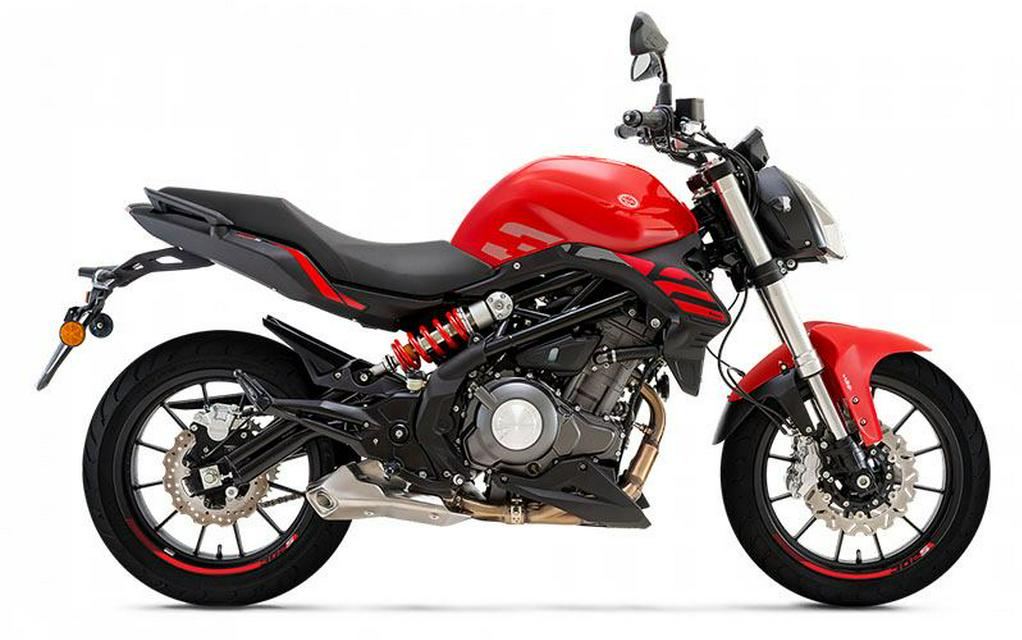 2024 Benelli 302S