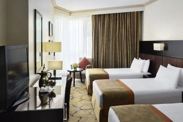 Kamar Tidur Movenpick Hotel & Residence Hajar Makkah