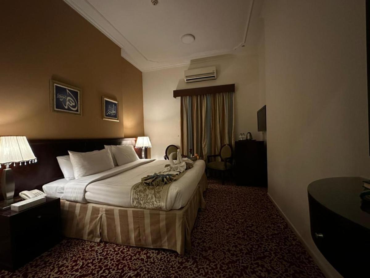 Mecca hotel image