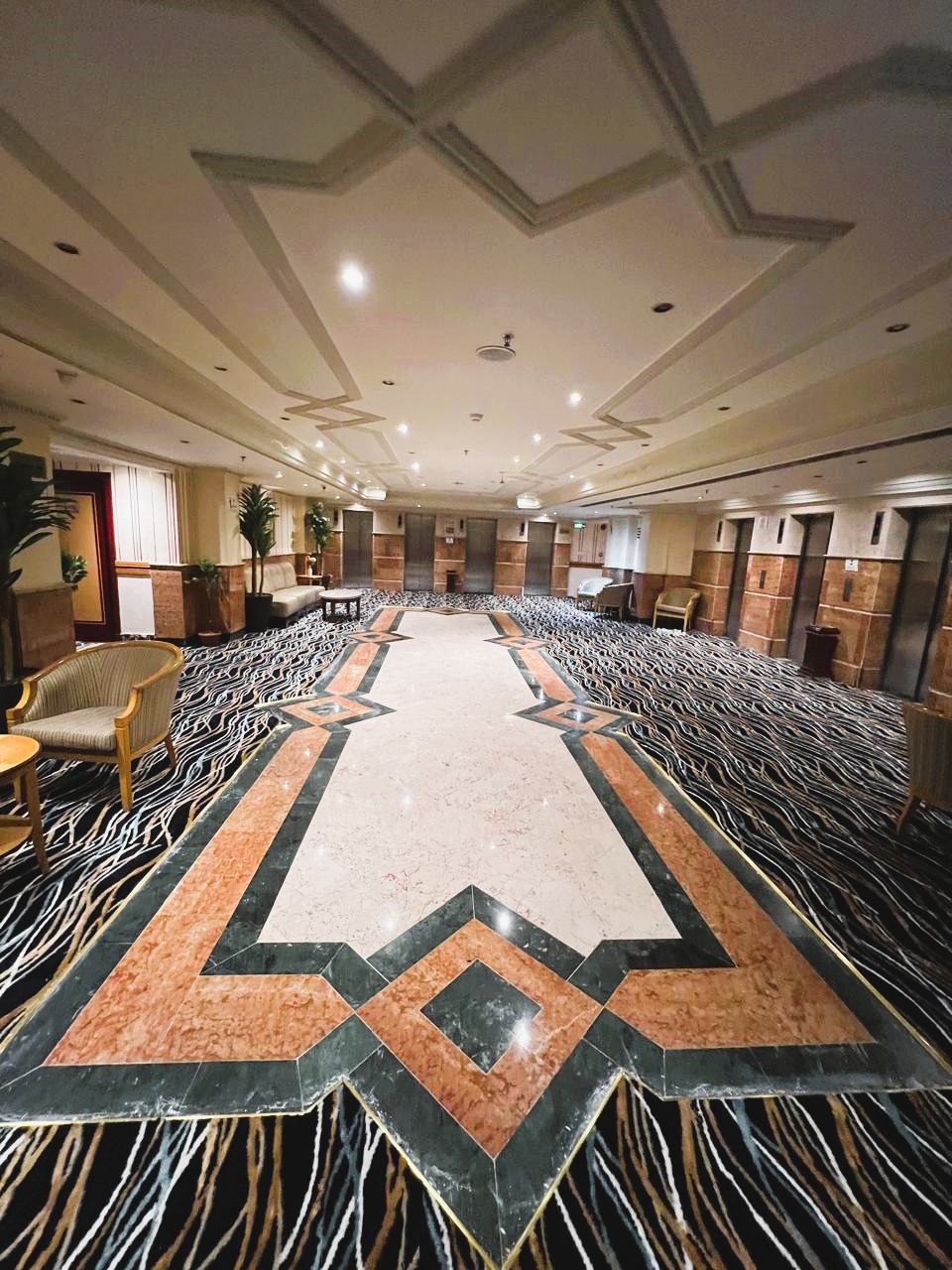Mecca hotel image