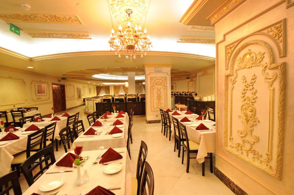 Medina hotel image