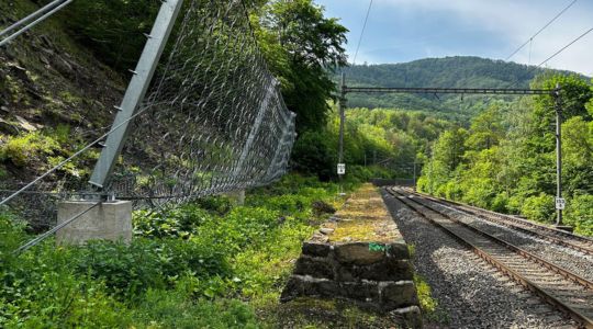Rockfall barriers placed along vulnerable sections of the railway