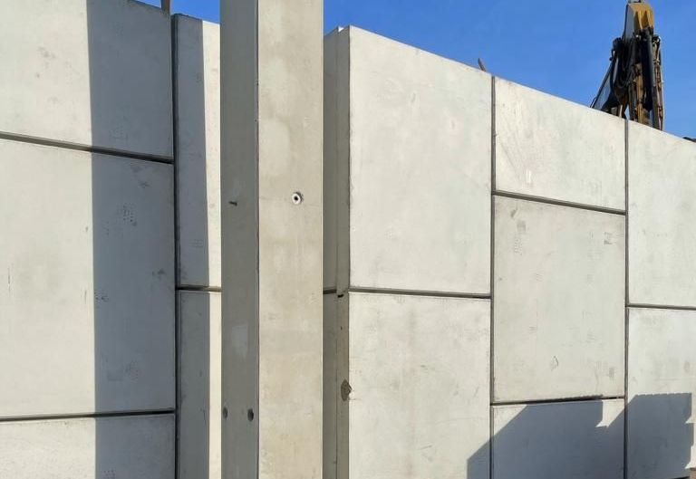 Construction phase: corner detail