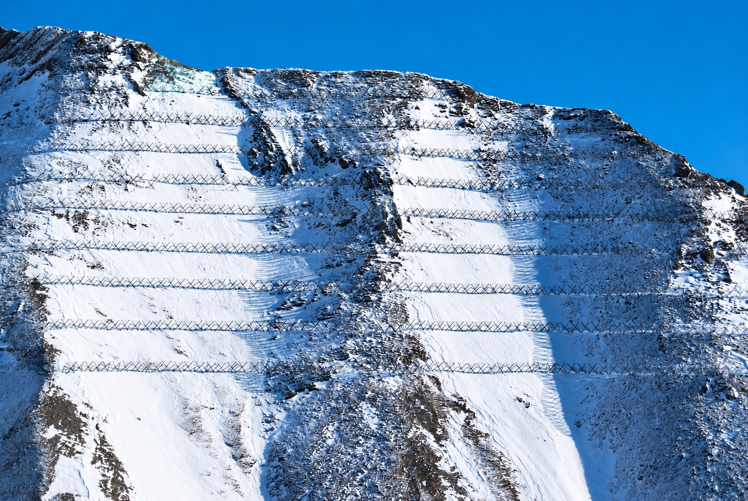 Snow Fences and Avalanche Protection_2