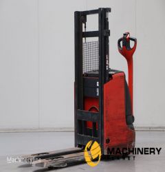 LINDE L12I pallet stacker pallet stacker 2010