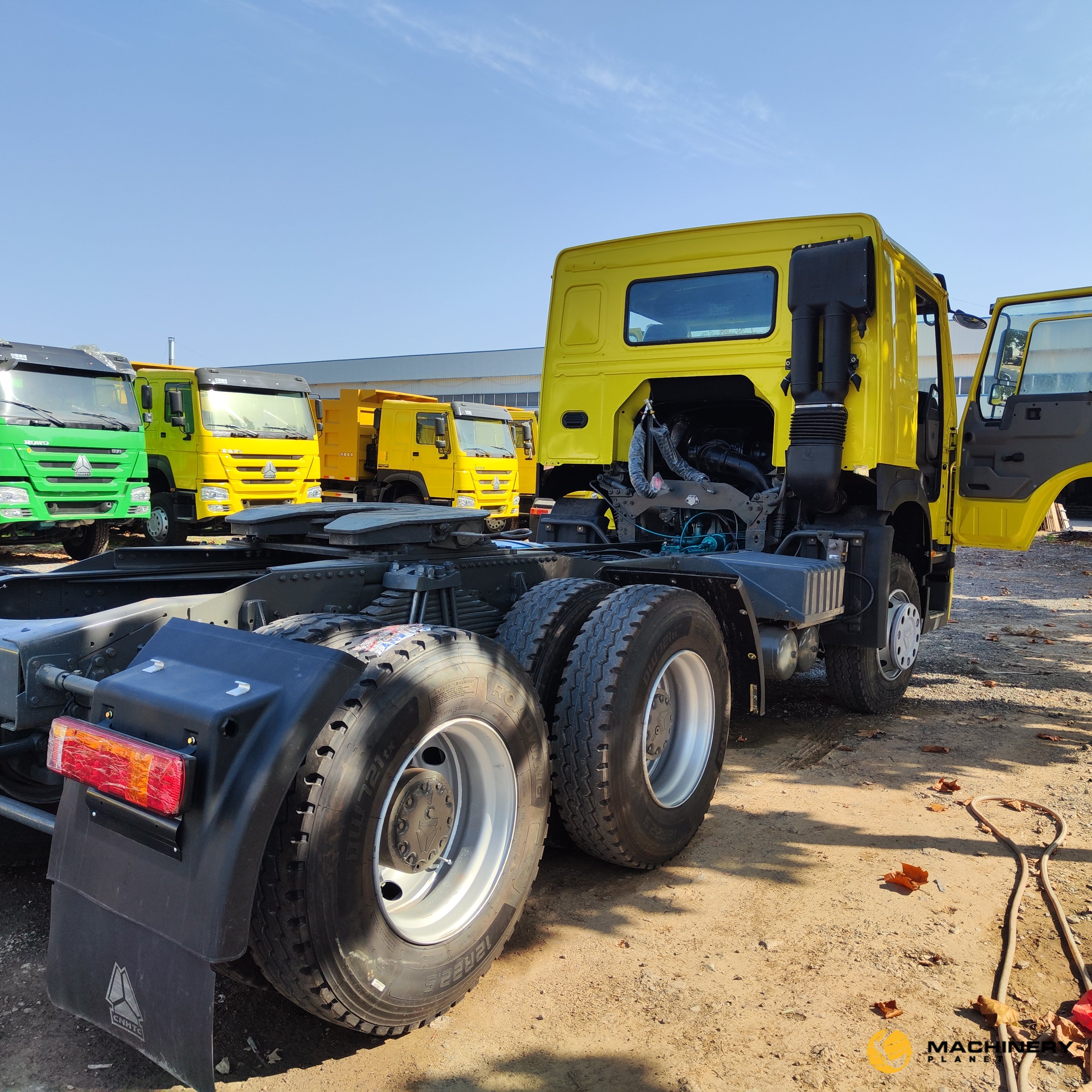 Chinese Brand HOWO Tractor Truck 6X4 2022 YEAR GOOD CONDITION image