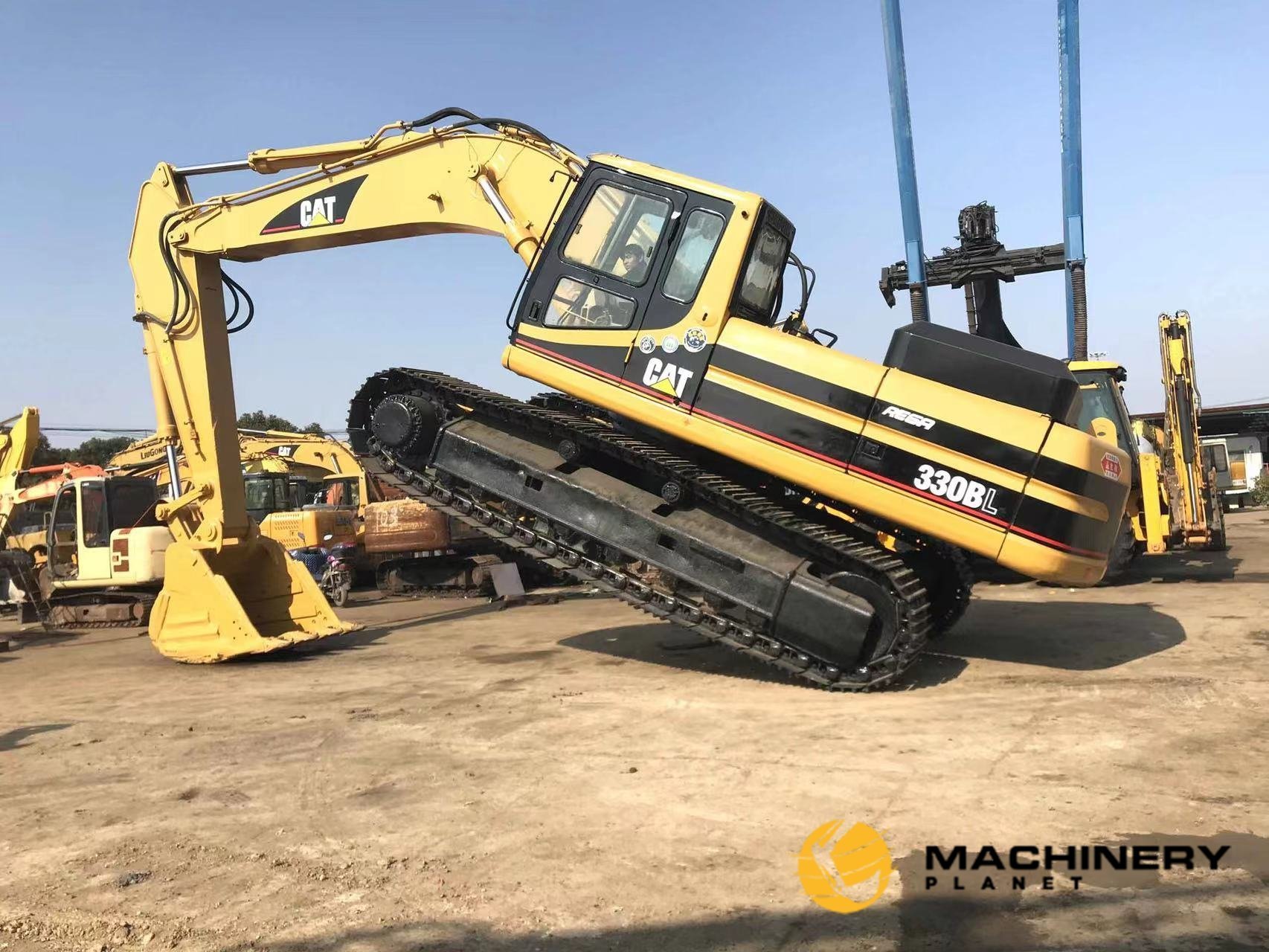 330BL Caterpillar Used Crawler Excavator 30tons LOW PRICE image