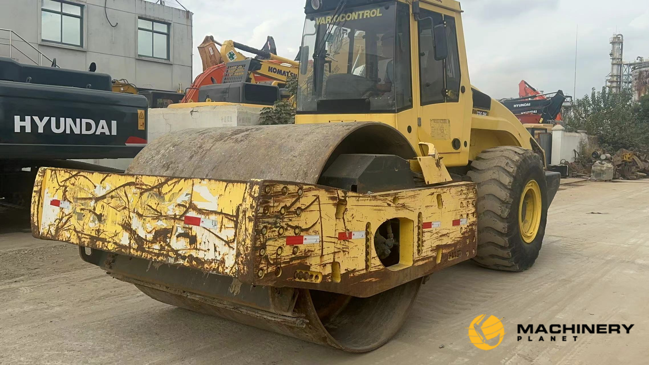 BW226DH Bomag original roller imported from Germany image