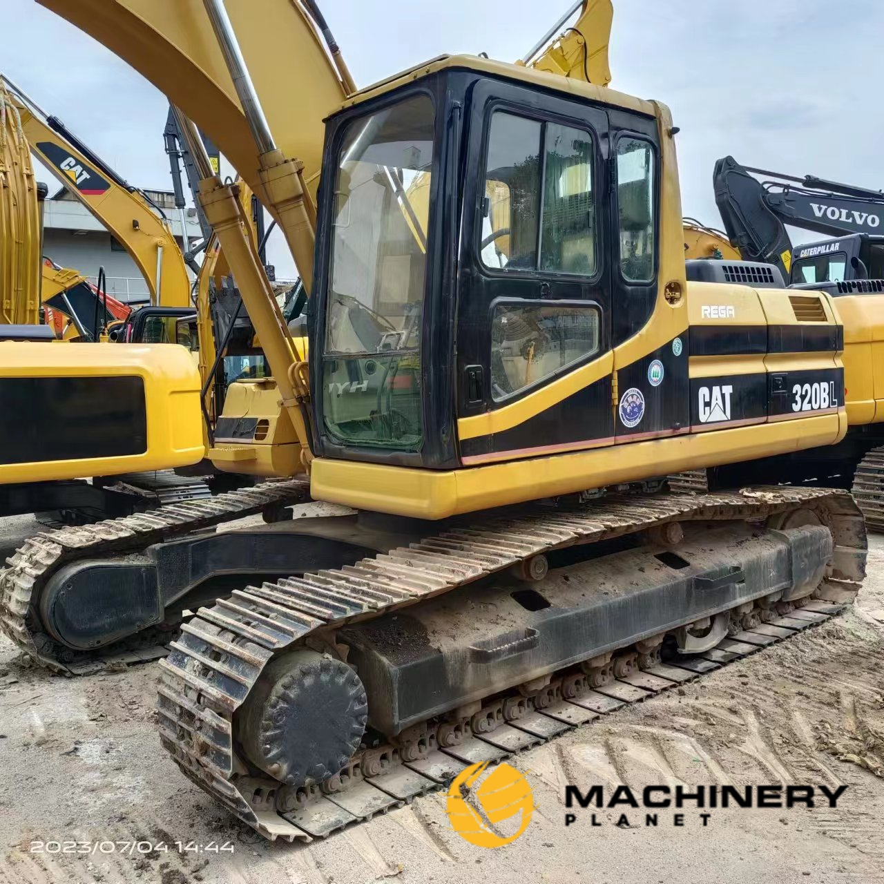 320B Caterpillar Used Crawler Excavator 20tons LOW PRICE image