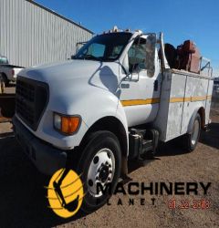 2001 Ford F650 $16,000 USD