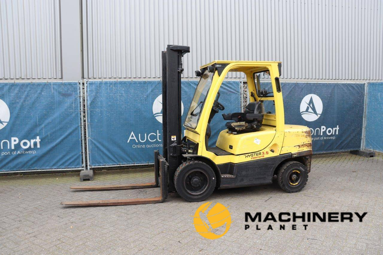 Auction: Forklift Hyster H3.5FT Diesel 3390kg 3.6m 2007 2007  image