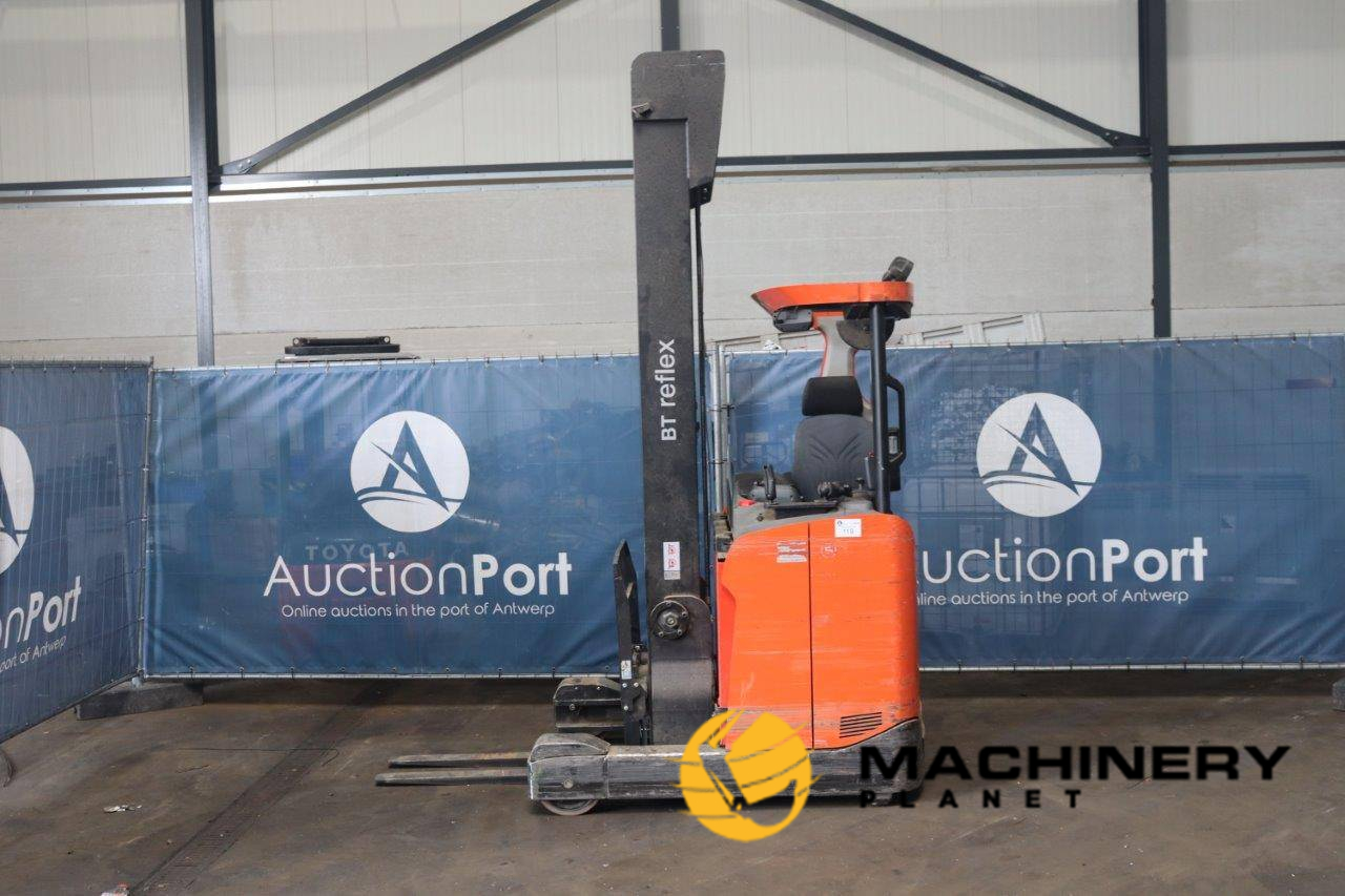 Reach truck Toyota RRE140HE Electric 1400kg 8m 2019 2019  image