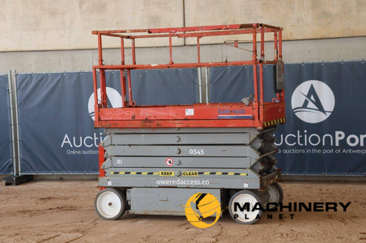 Scissor lift SkyJack SJ4632 Electric 317kg 11.75m 2011 2011  image