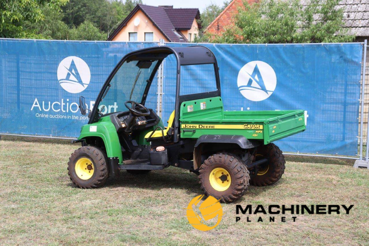 Gator John Deere HPX Diesel 18.2hp 4x4   image