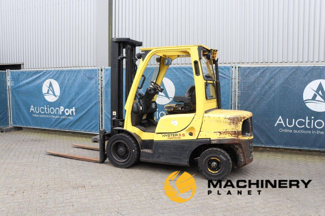 Auction: Forklift Hyster H3.5FT Diesel 3390kg 3.6m 2007 2007  image