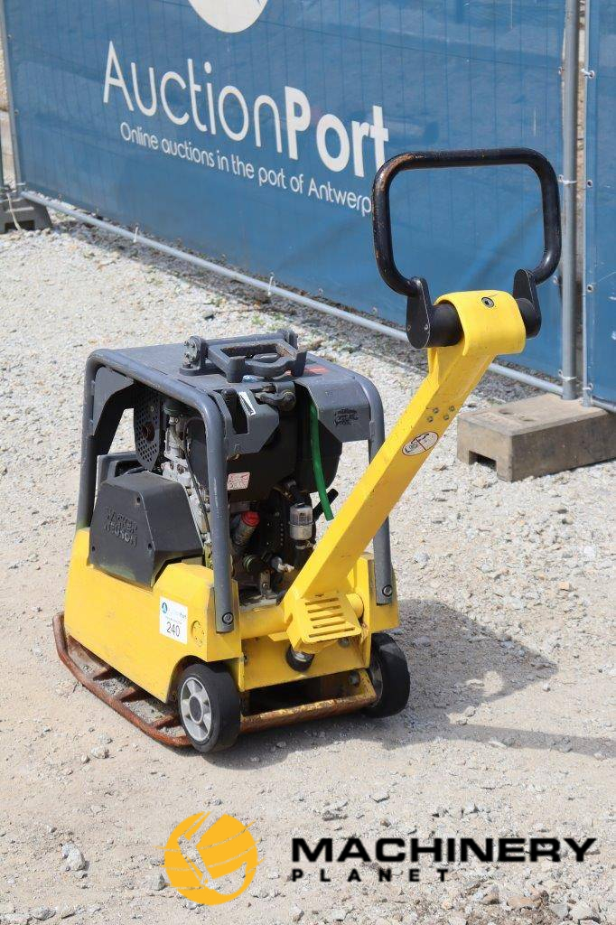 Vibration plate Wacker Neuson DPU3050HE Diesel 5.7hp 2016 2016  image