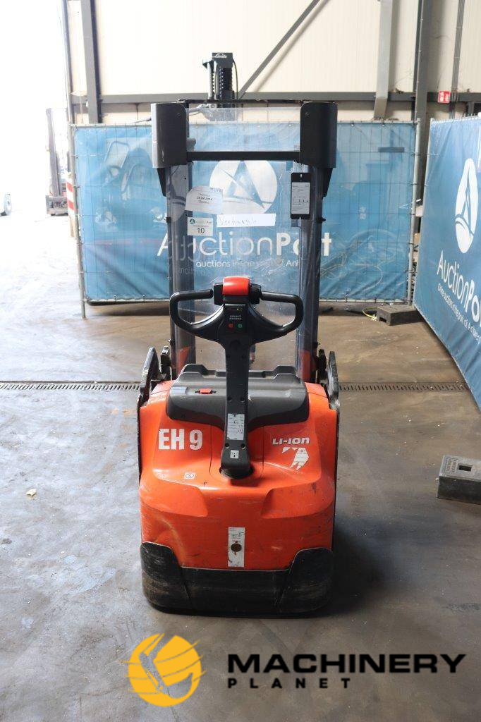 Stacker Toyota SWE160 Electric 1600kg 2018 2018  image