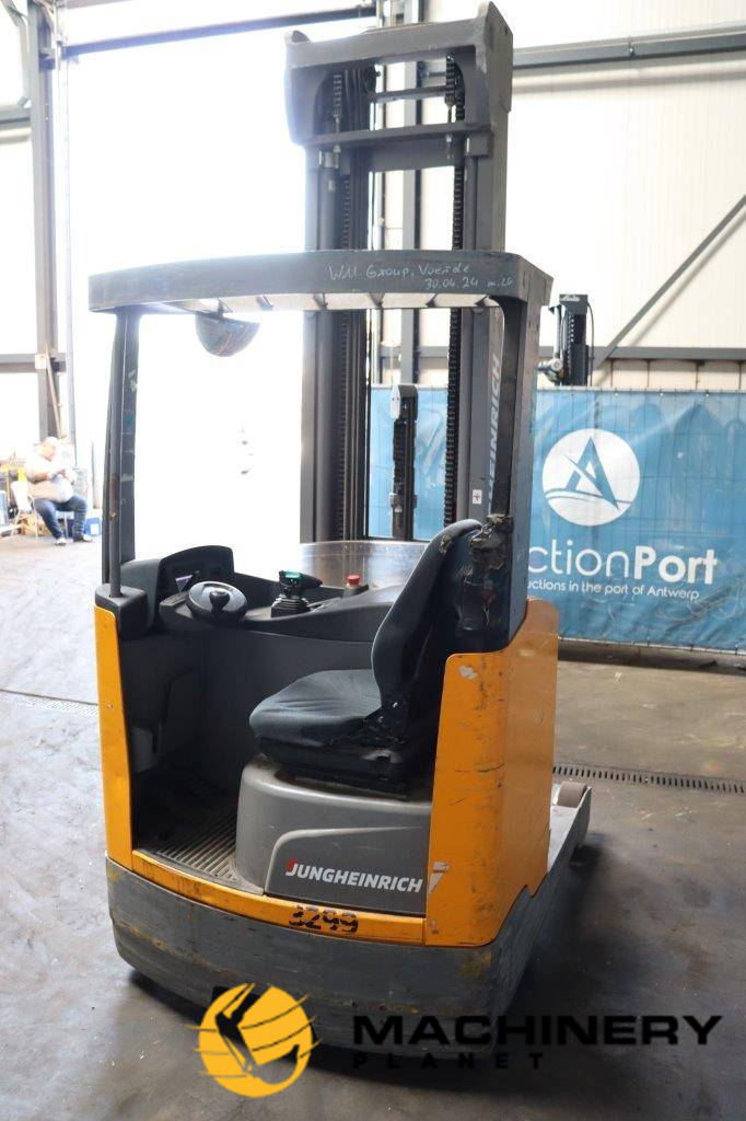 Reach truck Jungheinrich ETV216 Electric 1600kg 2017 2017  image