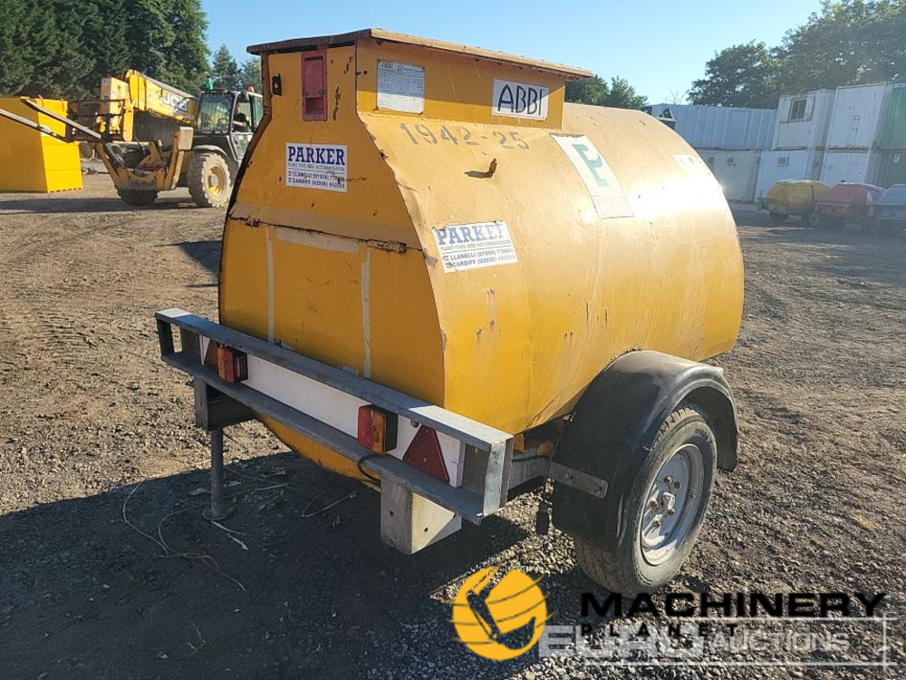 2001 Western Trailers 950 Litre Single Axle Bunded Fuel Bowser, Manual Pump  Bowsers 2001 130027699 image