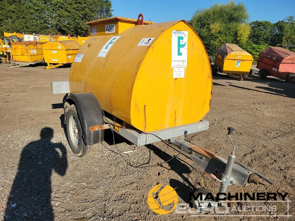 2001 Western Trailers 950 Litre Single Axle Bunded Fuel Bowser, Manual Pump  Bowsers 2001 130027699 image