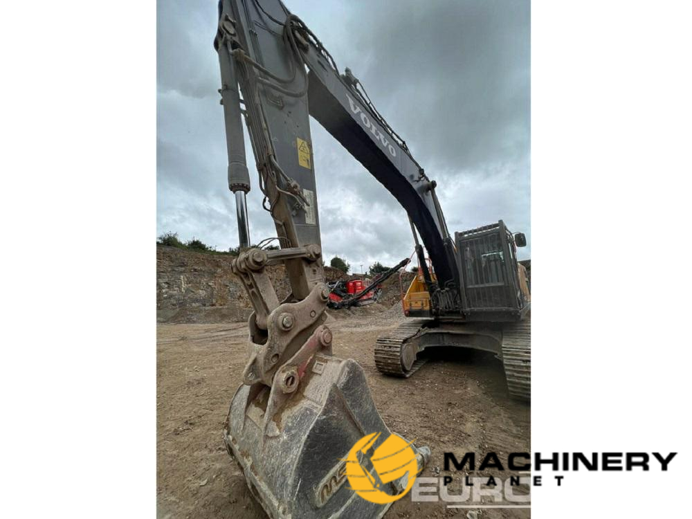 2018 Volvo EC300EL  20 Ton+ Excavators 2018 140307298 image