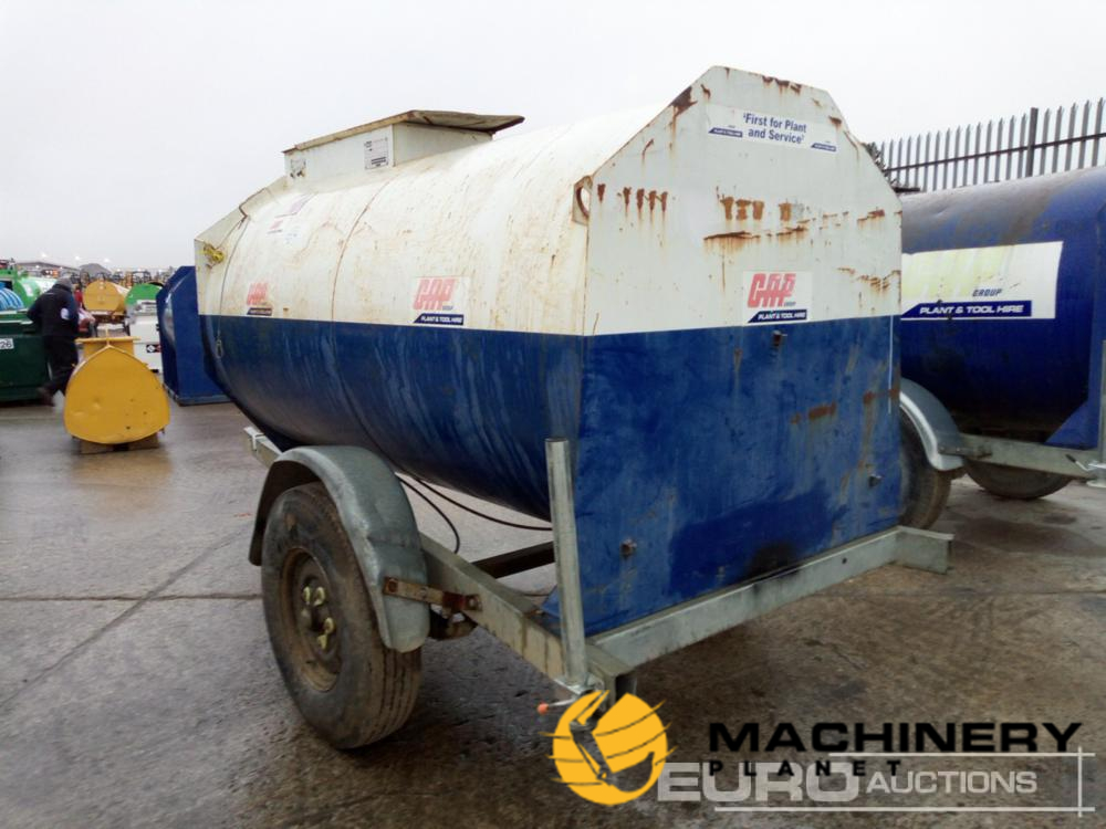 Main 2000 Litre  Bowsers  140325879 image