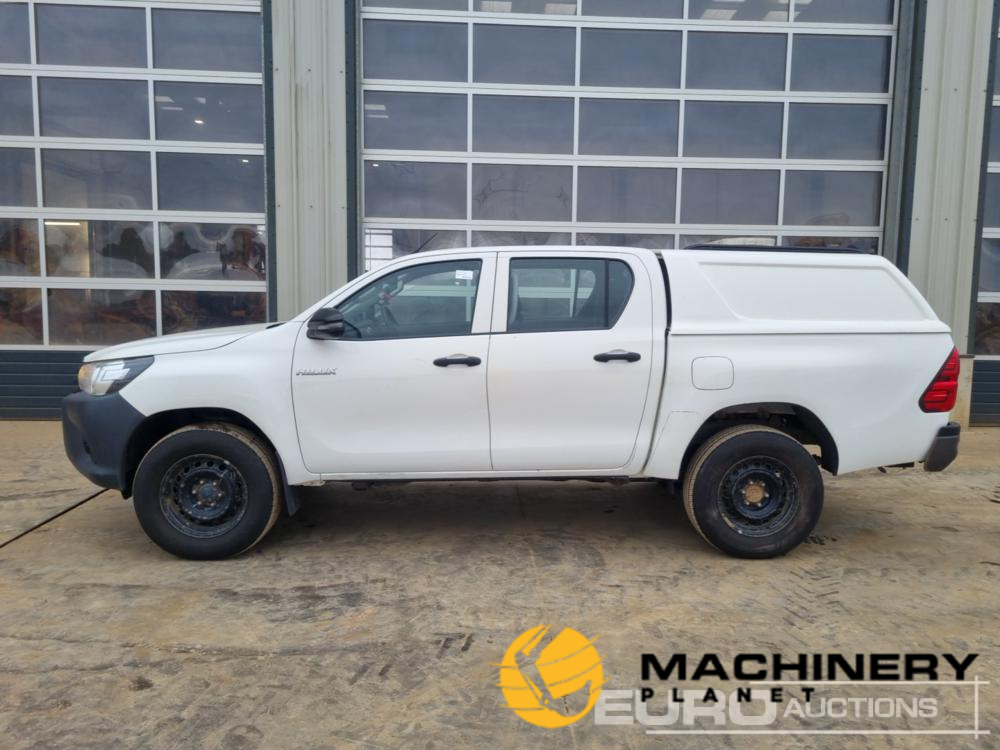 2018 Toyota Hilux Active  Pick-up Trucks 2018 140371902 image