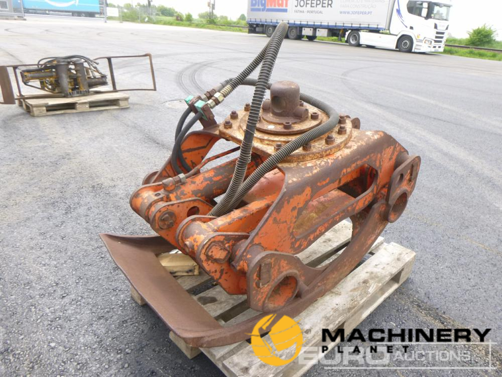 Hydraulic Rotating Wood Grapple  Hydraulic Excavator Attachments  200195230 image