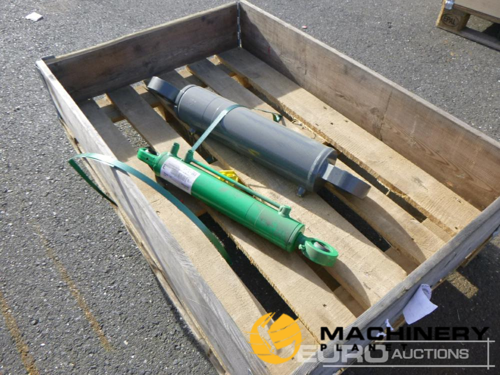 Unused Wacker Neuson Cylinder to suit Wacker Neuson 3001 & DW50/DW60 (2 of)  Machinery Parts  200204034 image