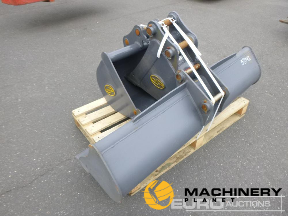 Unused Strickland 60" Ditching, 30", 9" Digging Buckets to suit Sany SY26 (3 of)  New Buckets  200212882 image