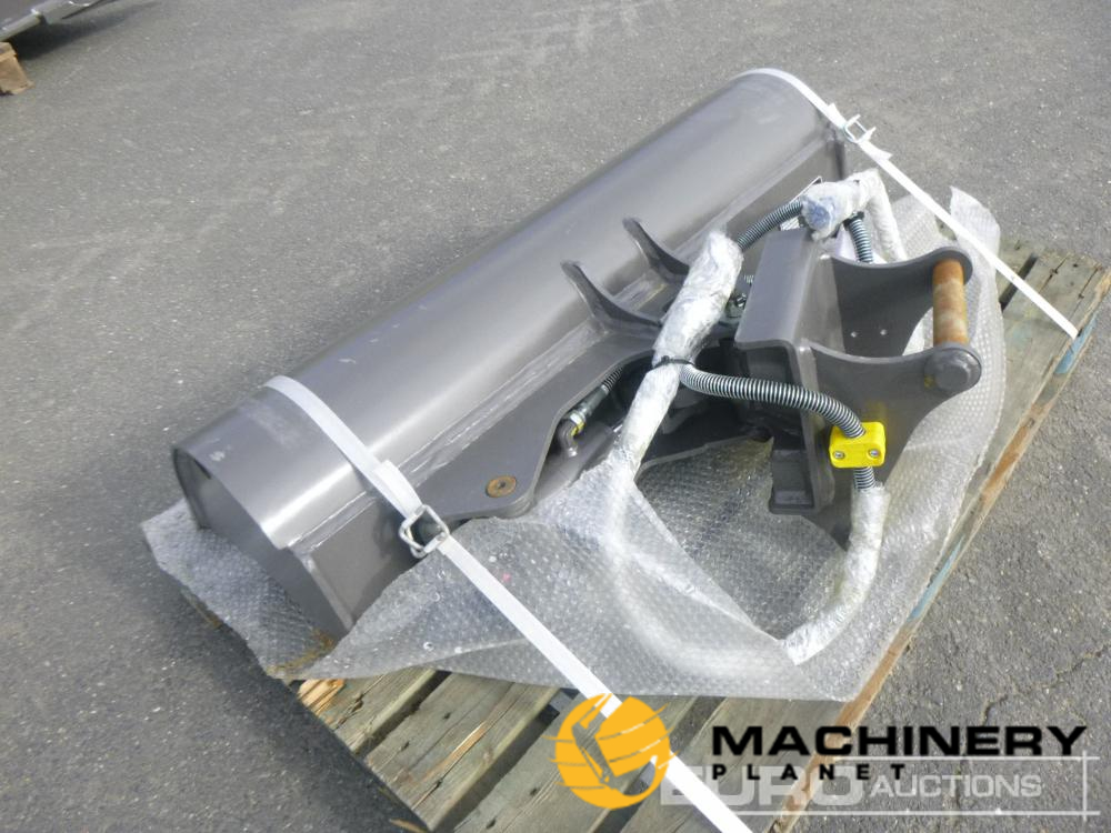 Unused Volvo 40" Hydraulic Tilt Ditching Bucket to suit Volvo Mini Excavator  New Buckets  200215191 image