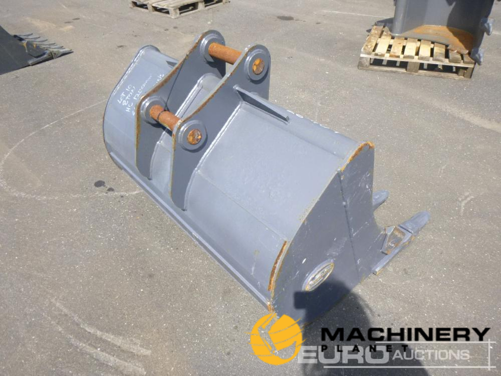 Unused Strickland 1200mm Wide Loading Bucket, 50mm Pins to suit Hitachi ZX85  New Buckets  200218492 image