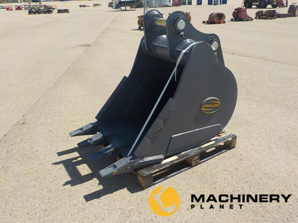 Unused 2022 Strickland 36" Digging Bucket 80mm Pin to suit Hitachi ZX225 / Cazo de Excavación 900mm Bulón 80mm para Hitachi ZX225  New Buckets 2022 240044809 image