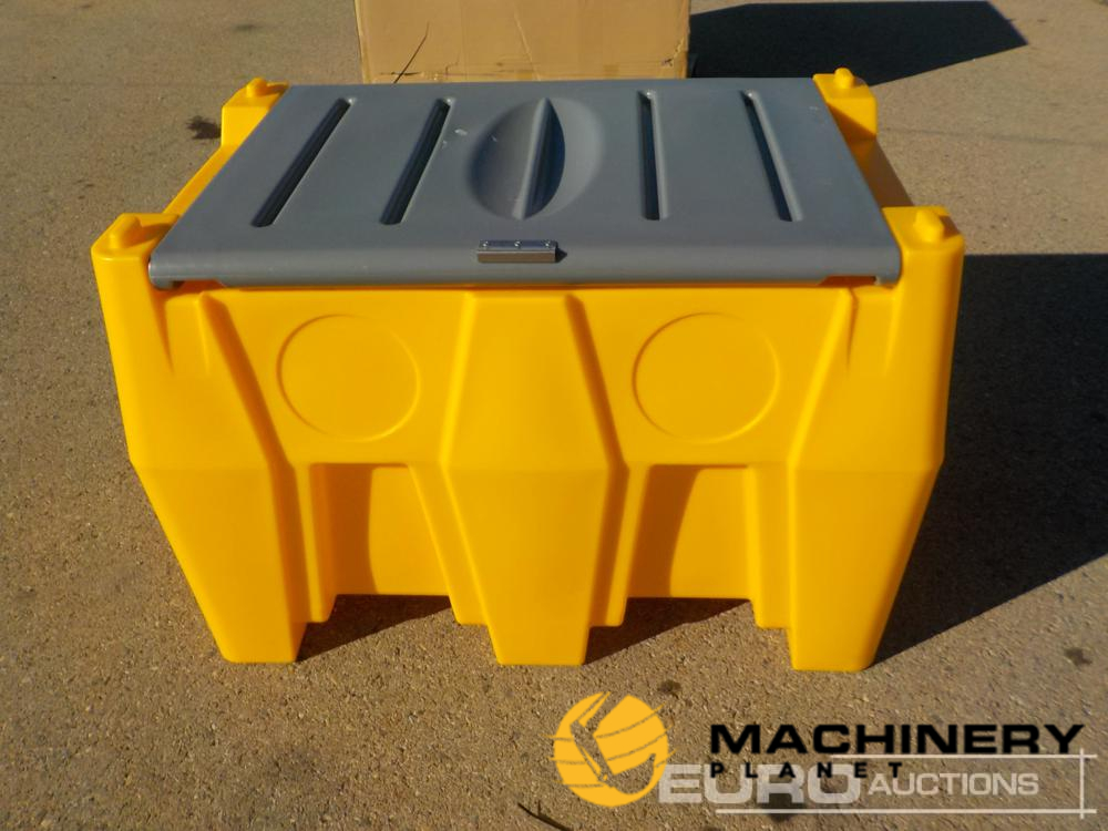 Unused 440 Litre Plastic Fuel Bowser, Klamel 12 Volt Pump / Depósito con Bomba  Bowsers  240047011 image