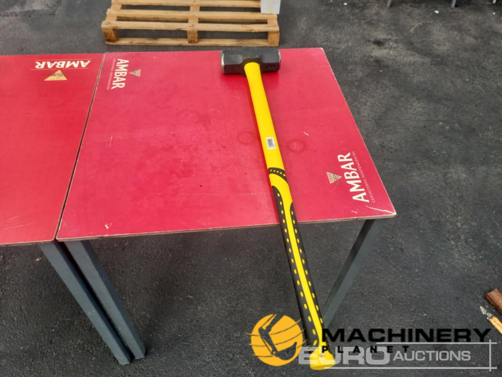 Sledge Hammer 10LB / Mazo 10LB  Garage Equipment Day 1 Ring 1  240052263 image