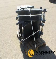 Unused Strickland 36", 24", 12" Digging Bucket Set to suit Kubota KX080 / Conjunto Cazos de 300mm, 600mm y 900mm para Kubota KX080  New Buckets  240044812