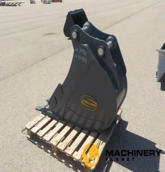Unused 2022 Strickland 24" HD Digging Bucket 65mm Pin to suit Hitachi ZX135 / Cazo 600mm con Bulón 65mm  New Buckets 2022 240044798