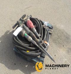 Pallet of Pneumatic Hammers & Hoses / Martillos Pneumáticos y Latiguillos  Asphalt / Concrete Equipment  240045262