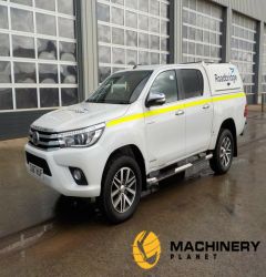 2017 Toyota Hilux Invincible  Pick-up Trucks 2017 100284205