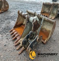 72" Ditching Bucket, 30" & 18" Digging Bucket, 50mm Dedicated Quick Hitch to suit 6-8 Ton Excavator (4 of)  Second Hand Buckets  100284817