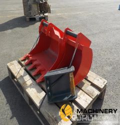 Unused Pallet of 11", 22" Digging Buckets, 18" Ripper to suit Mini Excavator  New Buckets  200197564