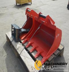 Unused Pallet of 11", 22" Digging Buckets, 18" Ripper to suit Mini Excavator  New Buckets  200197562