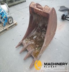 Scoop 34" Scoop Bucket 80mm Pin to suit 20 Ton Excavator  Second Hand Buckets  140302507