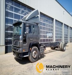 2003 Volvo FL6E  Cab & Chassis Trucks 2003 140304124