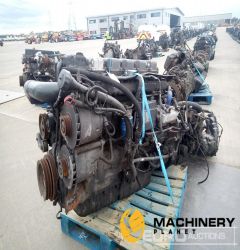 Scania 114 6 Cylinder Engine, Gear Box  Engines / Gearboxes  140305017