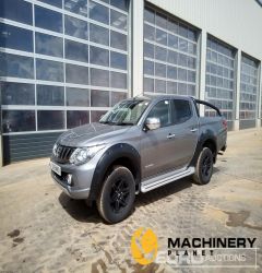 2019 Mitsubishi L200 Warrior  Pick-up Trucks 2019 140306003