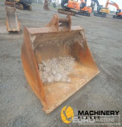 TE 1980mm Mud Bucket, Ear To Ear 410mm, Centre To Centre 480mm, Pin 90mm  Second Hand Buckets  300043050